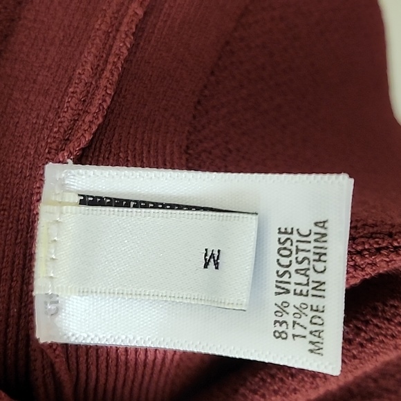 NWT St. John deep cherry or pomegranate red crew neck sweater Sz Med